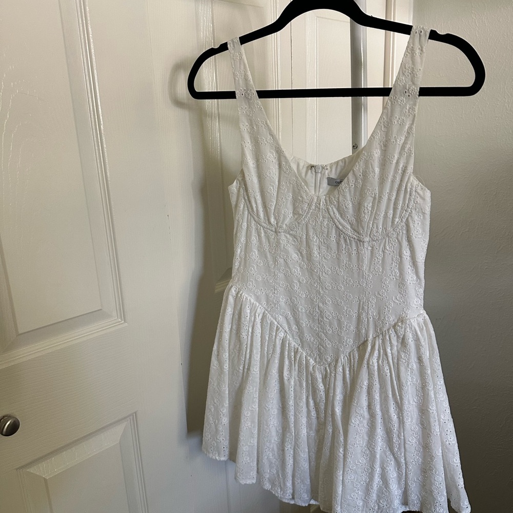 Olivaceous White Dress